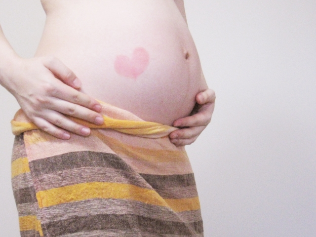 妊婦のおなか