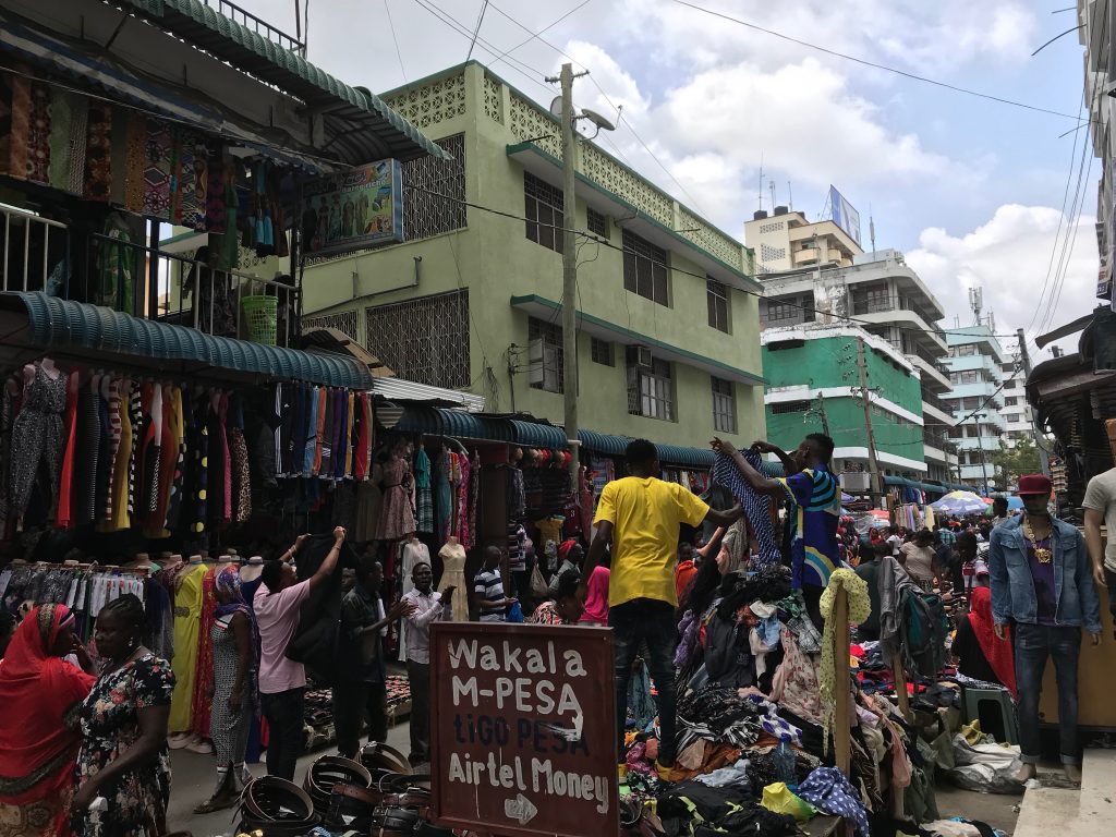 カリアコー路上店