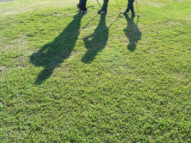 ３人の影